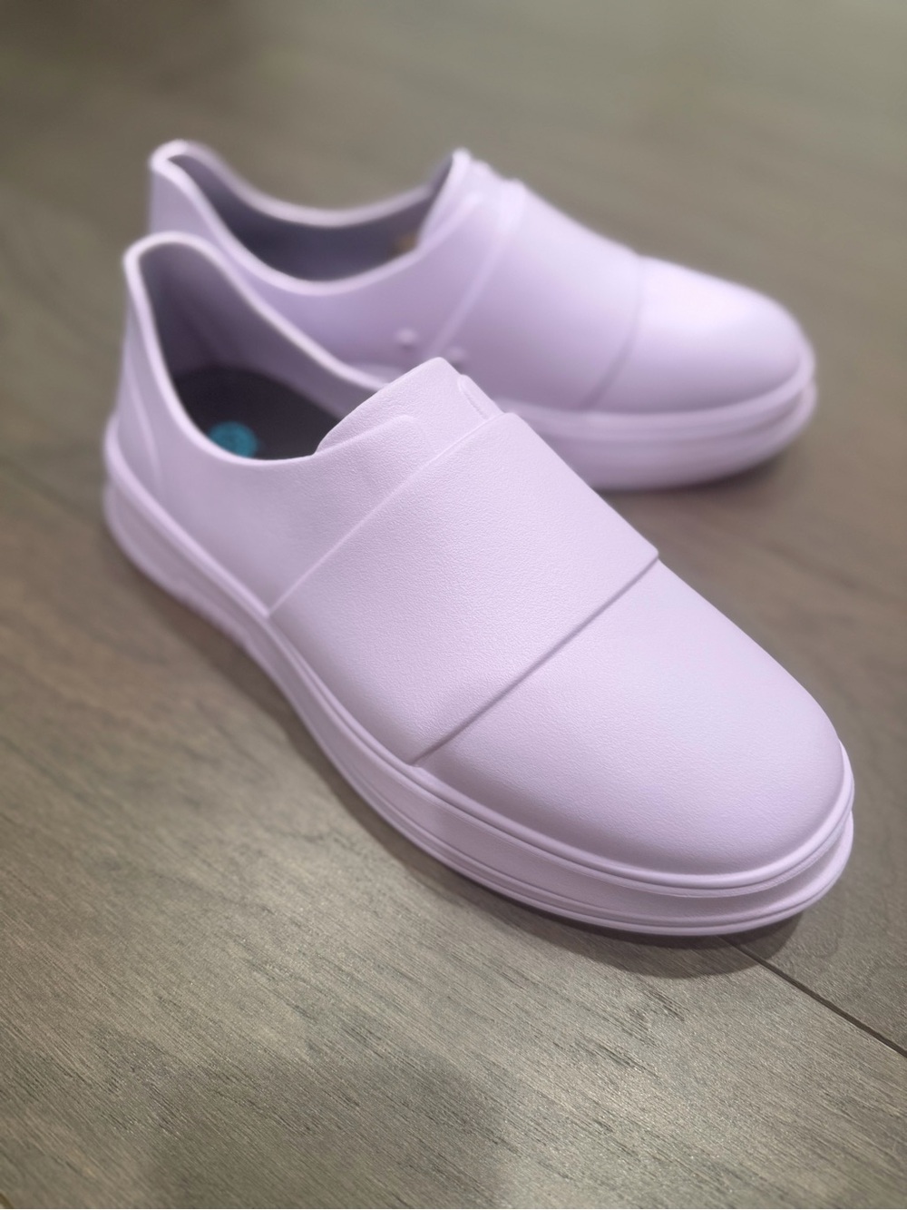 Women's Slip-On Casual Sneakers — Lilac